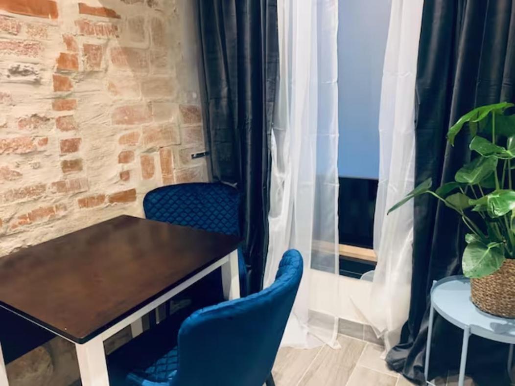 Travel Loft No Window 1 Now With Ac * Stockholm